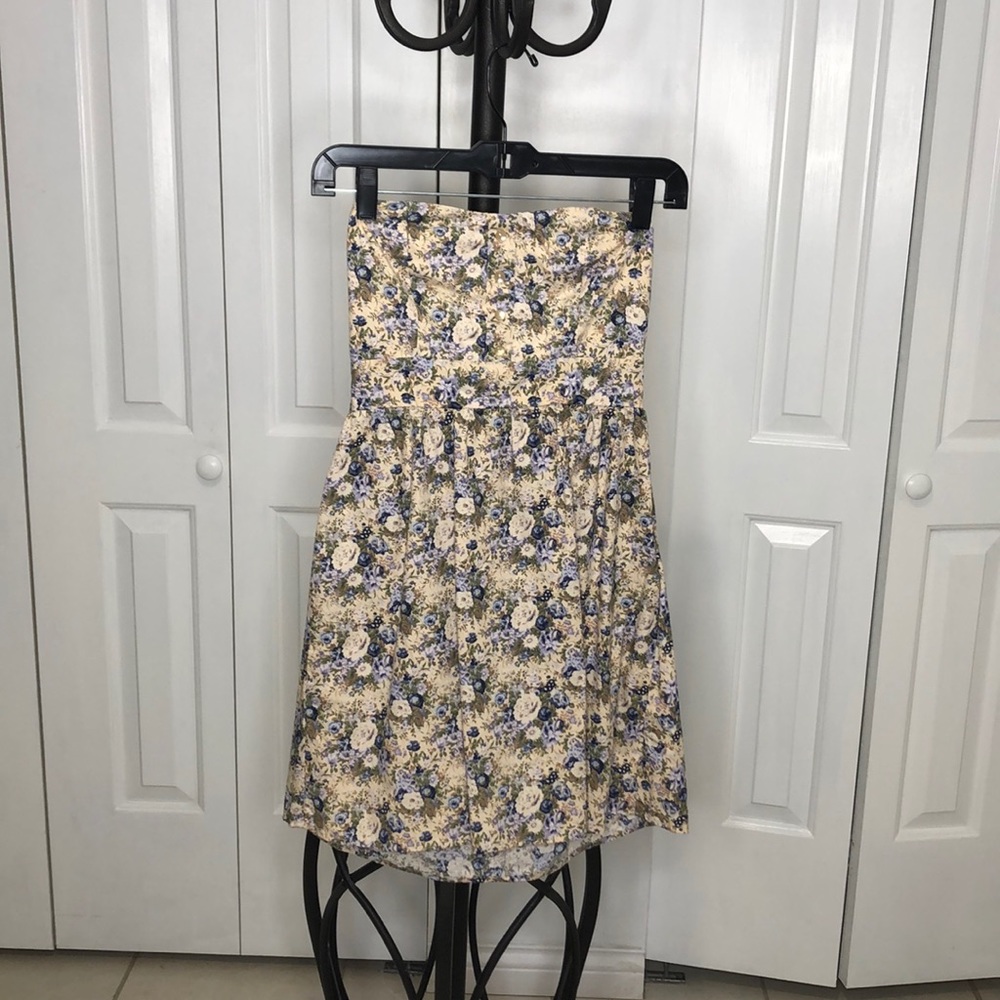 Size XS Floral Print Dress